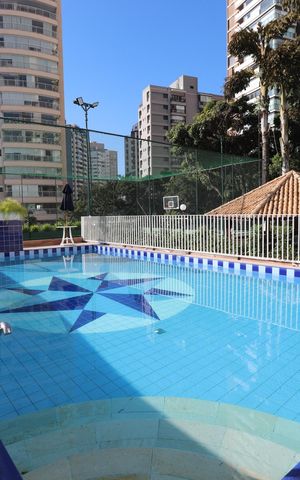 Apartamento à venda com 70m², 2 quartos e 2 vagasÁrea comum - Piscina