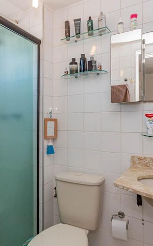 Apartamento à venda com 73m², 3 quartos e 2 vagasBanheiro da Suíte