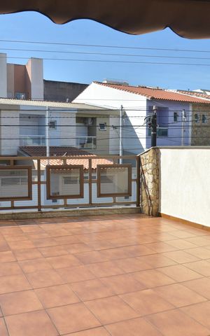 Casa à venda com 216m², 3 quartos e 2 vagasSacada