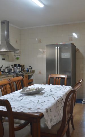 Casa à venda com 216m², 3 quartos e 2 vagasCozinha