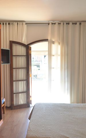 Casa à venda com 216m², 3 quartos e 2 vagasQuarto 3