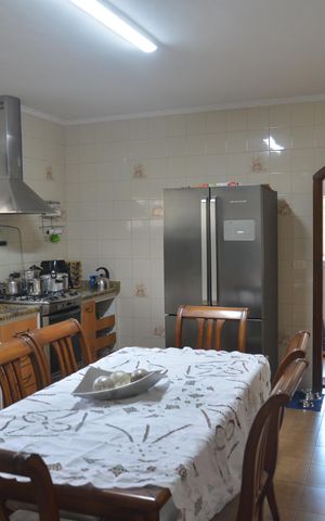 Casa à venda com 216m², 3 quartos e 2 vagasCozinha