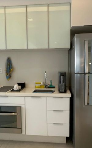 Apartamento à venda com 74m², 2 quartos e 1 vaga Apartamento à venda com 74m², 2 quartos e 1 vagaCozinha