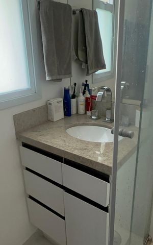 Apartamento à venda com 74m², 2 quartos e 1 vaga Apartamento à venda com 74m², 2 quartos e 1 vagaBanheiro da Suíte