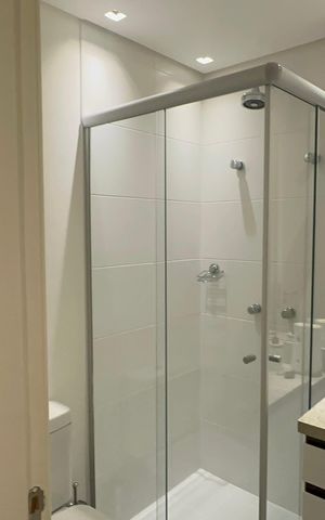 Apartamento à venda com 74m², 2 quartos e 1 vaga Apartamento à venda com 74m², 2 quartos e 1 vagaBanheiro Social