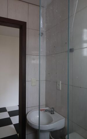Casa de condomínio à venda com 300m², 10 quartos e 6 vagasBanheiro da Suíte 2