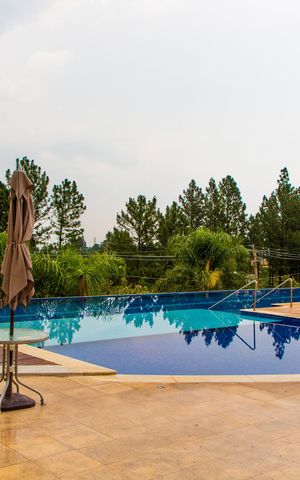Apartamento à venda com 137m², 4 quartos e 3 vagas Apartamento à venda com 137m², 4 quartos e 3 vagasÁrea comum - Piscina