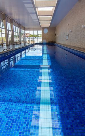 Apartamento à venda com 137m², 4 quartos e 3 vagas Apartamento à venda com 137m², 4 quartos e 3 vagasÁrea comum - Piscina