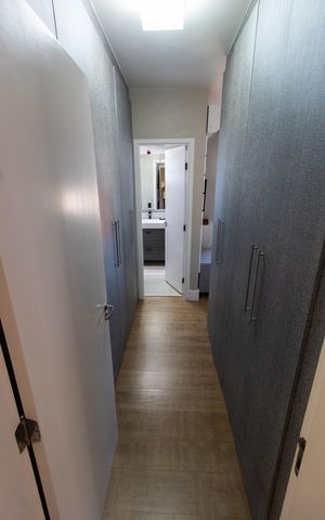 Apartamento à venda com 137m², 4 quartos e 3 vagas Apartamento à venda com 137m², 4 quartos e 3 vagasCloset da suíte 3