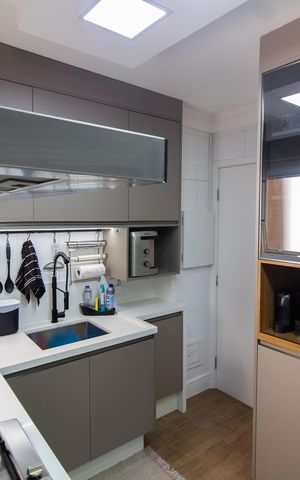 Apartamento à venda com 137m², 4 quartos e 3 vagas Apartamento à venda com 137m², 4 quartos e 3 vagasCozinha