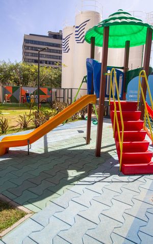 Apartamento à venda com 30m², 1 quarto e sem vaga Apartamento à venda com 30m², 1 quarto e sem vagaÁrea comum - Playground