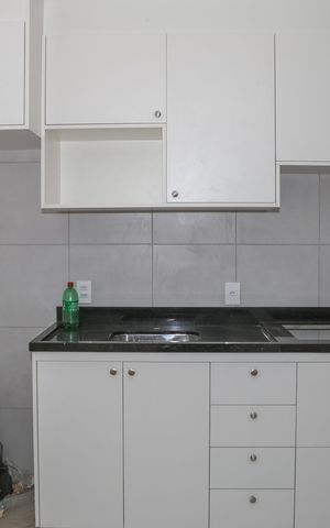 Apartamento à venda com 30m², 1 quarto e sem vaga Apartamento à venda com 30m², 1 quarto e sem vagaCozinha e Área de Serviço