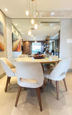 Apartamento à venda com 84m², 2 quartos e 2 vagas Apartamento à venda com 84m², 2 quartos e 2 vagasSala de Jantar