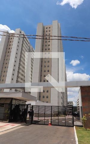 Apartamento à venda com 44m², 2 quartos e 1 vaga Apartamento à venda com 44m², 2 quartos e 1 vagaFachada e portaria