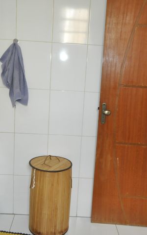 Casa de condomínio à venda com 110m², 4 quartos e 1 vagaBanheiro Social