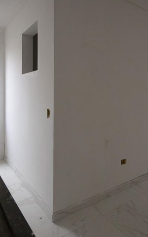 Apartamento à venda com 40m², 2 quartos e sem vaga Apartamento à venda com 40m², 2 quartos e sem vagaSala / Cozinha / Área de serviço