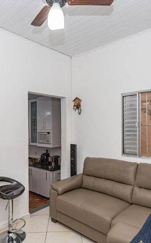 Casa para alugar com 60m², 2 quartos e 1 vagaSala