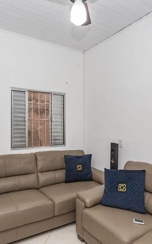 Casa para alugar com 60m², 2 quartos e 1 vagaSala