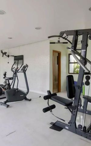 Apartamento à venda com 168m², 3 quartos e 2 vagas Apartamento à venda com 168m², 3 quartos e 2 vagasAcademia
