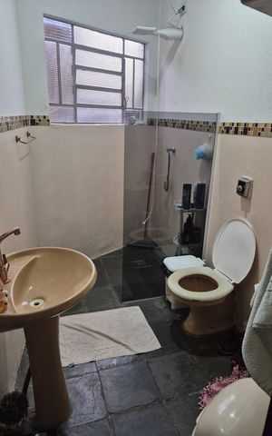 Studio à venda com 355m², 6 quartos e 1 vaga Studio à venda com 355m², 6 quartos e 1 vagaBanheiro 3