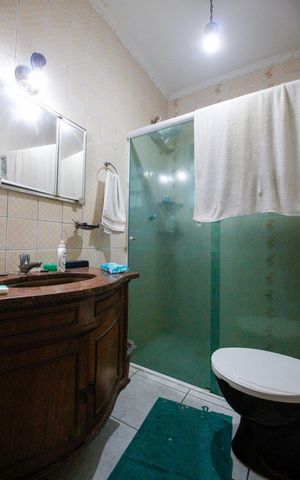Casa à venda com 157m², 3 quartos e 3 vagasBanheiro da Suíte