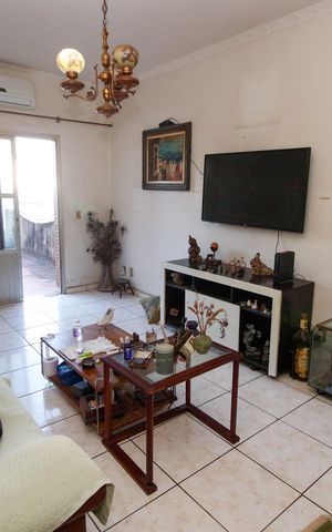 Casa à venda com 157m², 3 quartos e 3 vagasSala