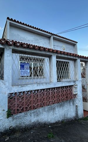 Casa à venda com 153m², 3 quartos e 2 vagasFachada