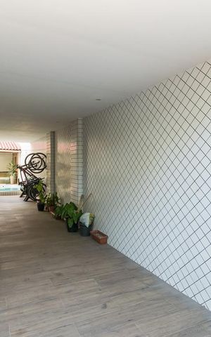 Casa à venda com 400m², 4 quartos e 3 vagas Casa à venda com 400m², 4 quartos e 3 vagasÁrea comum e Garagem