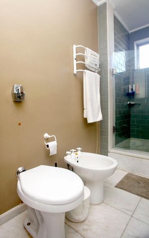 Apartamento à venda com 568m², 4 quartos e 2 vagasBanheiro 2