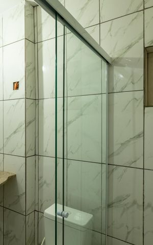 Casa para alugar com 70m², 2 quartos e 3 vagas Casa para alugar com 70m², 2 quartos e 3 vagasBanheiro da Suíte