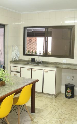 Apartamento para alugar com 145m², 3 quartos e 1 vagaCozinha