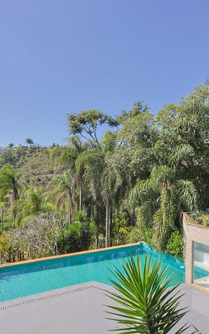 Casa de condomínio à venda com 670m², 6 quartos e 6 vagas Casa de condomínio à venda com 670m², 6 quartos e 6 vagasVista Varanda da Sala 2 do segundo Andar
