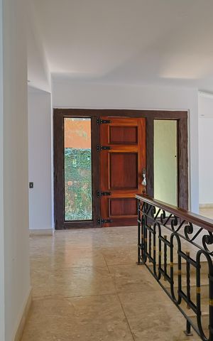 Casa de condomínio à venda com 670m², 6 quartos e 6 vagas Casa de condomínio à venda com 670m², 6 quartos e 6 vagasSala 2 do segundo Andar