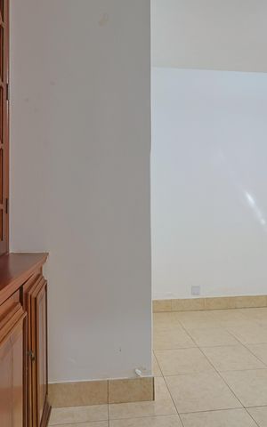Casa de condomínio à venda com 670m², 6 quartos e 6 vagas Casa de condomínio à venda com 670m², 6 quartos e 6 vagasQuarto 5