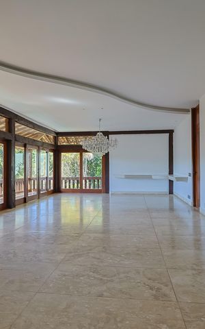 Casa de condomínio à venda com 670m², 6 quartos e 6 vagas Casa de condomínio à venda com 670m², 6 quartos e 6 vagasSala 2 do segundo Andar