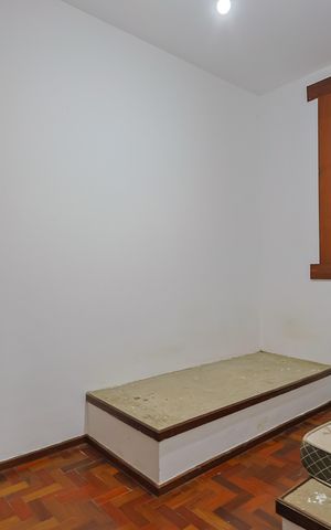 Casa de condomínio à venda com 670m², 6 quartos e 6 vagas Casa de condomínio à venda com 670m², 6 quartos e 6 vagasÁrea de Serviço