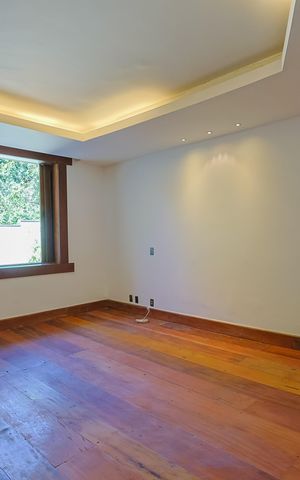 Casa de condomínio à venda com 670m², 6 quartos e 6 vagas Casa de condomínio à venda com 670m², 6 quartos e 6 vagasSuíte 1