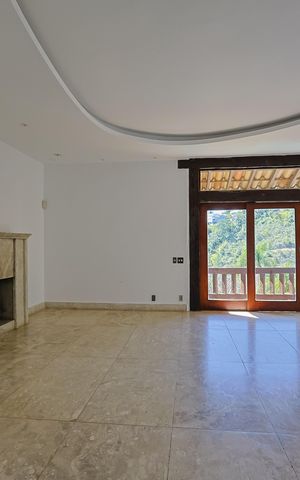 Casa de condomínio à venda com 670m², 6 quartos e 6 vagas Casa de condomínio à venda com 670m², 6 quartos e 6 vagasSala 2 do segundo Andar