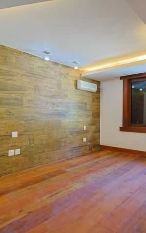 Casa de condomínio à venda com 670m², 6 quartos e 6 vagas Casa de condomínio à venda com 670m², 6 quartos e 6 vagasSuíte 1