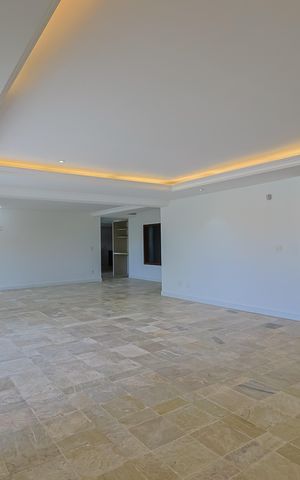 Casa de condomínio à venda com 670m², 6 quartos e 6 vagas Casa de condomínio à venda com 670m², 6 quartos e 6 vagasSala 3