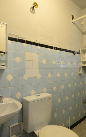 Casa à venda com 240m², 4 quartos e 1 vaga Casa à venda com 240m², 4 quartos e 1 vagaBanheiro de Serviço