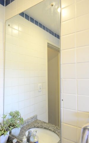 Casa à venda com 240m², 4 quartos e 1 vaga Casa à venda com 240m², 4 quartos e 1 vagaSuíte Banheiro