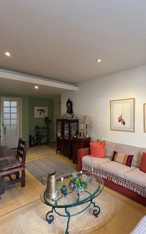 Apartamento à venda com 90m², 3 quartos e 1 vaga Apartamento à venda com 90m², 3 quartos e 1 vagaSala