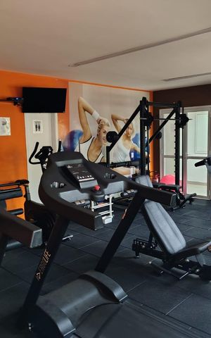Apartamento à venda com 76m², 3 quartos e 1 vaga Apartamento à venda com 76m², 3 quartos e 1 vagaÁrea comum - Academia