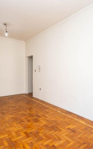 Apartamento à venda com 76m², 2 quartos e sem vaga Apartamento à venda com 76m², 2 quartos e sem vagaSala
