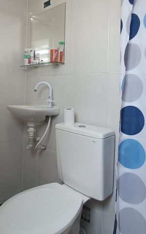 Casa à venda com 80m², 4 quartos e sem vaga Casa à venda com 80m², 4 quartos e sem vagaBanheiro da suíte