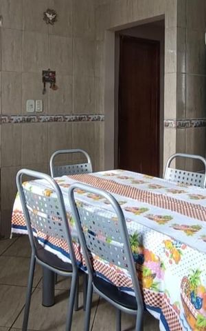 Casa à venda com 80m², 4 quartos e sem vaga Casa à venda com 80m², 4 quartos e sem vagaCozinha
