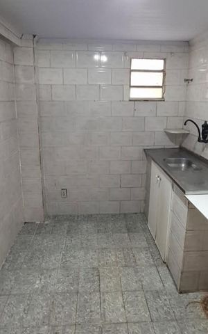 Casa à venda com 80m², 4 quartos e sem vaga Casa à venda com 80m², 4 quartos e sem vagaCozinha