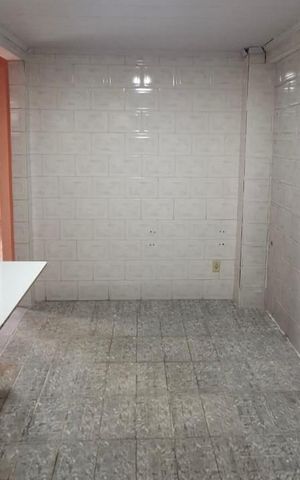 Casa à venda com 80m², 4 quartos e sem vaga Casa à venda com 80m², 4 quartos e sem vagaCozinha