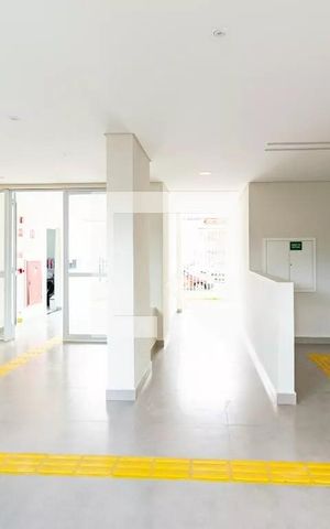 Apartamento para alugar com 48m², 2 quartos e 1 vaga Apartamento para alugar com 48m², 2 quartos e 1 vagaHall social
